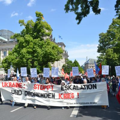 31.05.14: Demo "Ukraine: Stoppt Eskalation und drohenden Krieg!"